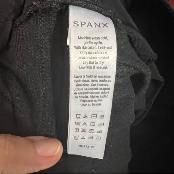 Spanx black faux jean legging size med - Picture 7 of 7